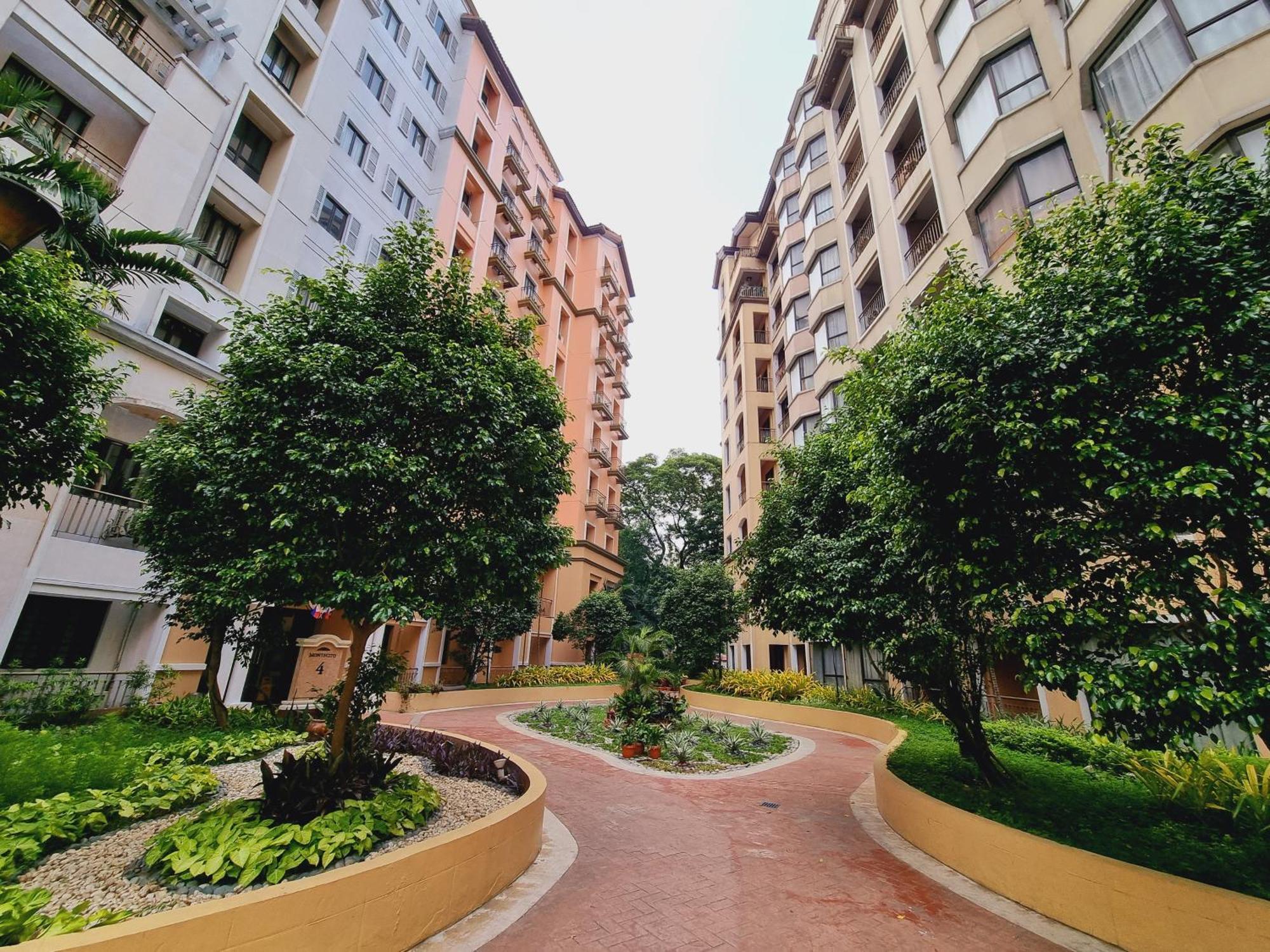 Legarse Staycation At Montecito Residential Resort Манила Экстерьер фото